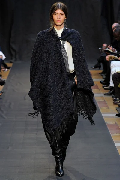 Look 1